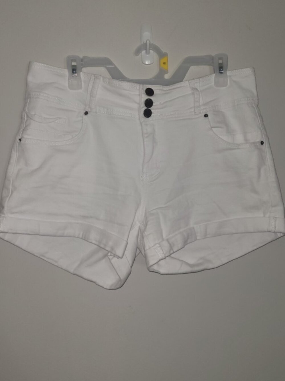 Roswear XL White cuffed Shorts